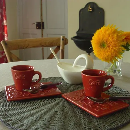 ベッド・アンド・ブレックファスト Autin Bruzolo